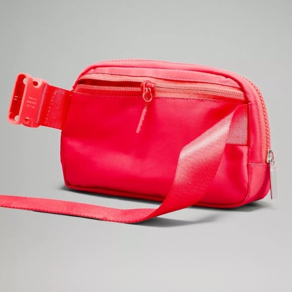 Everywhere Belt Bag- PALE RASPBERRY! - Picture 3 of 7
